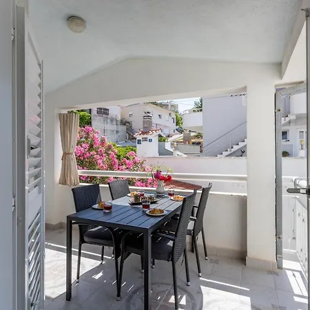 Apartments Drago Kovacic Omiš Exterior foto