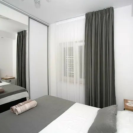 Apartments Drago Kovacic Omiš Exterior foto