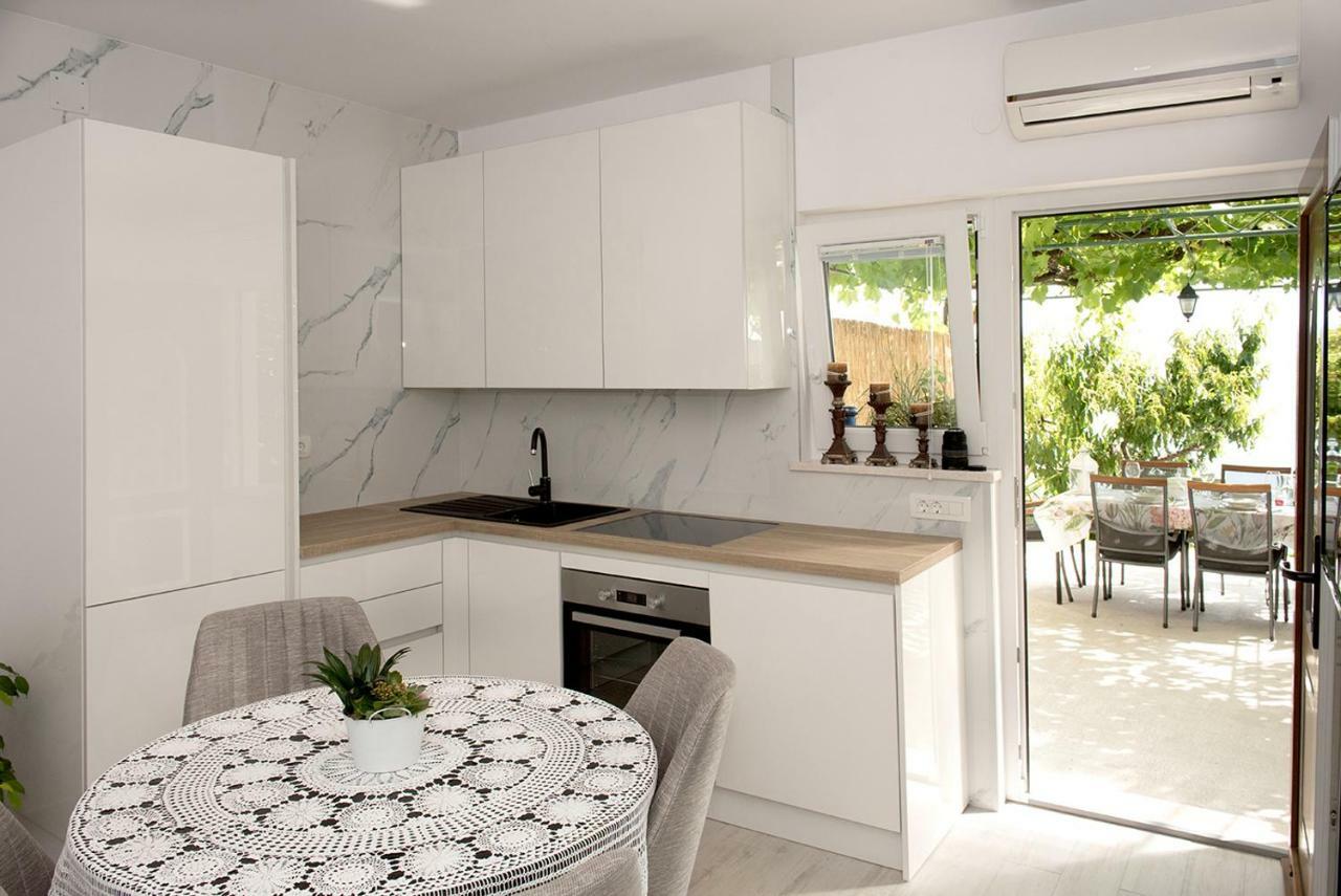 Drago Kovacic Apartament Omiš